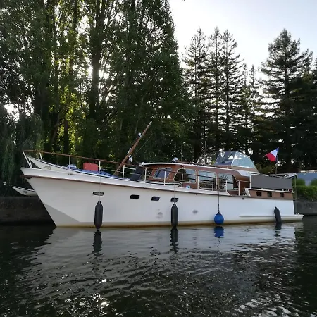 Botel Maz Glaz Nantes